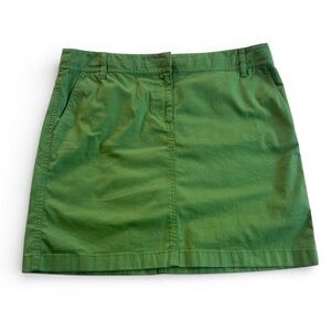 LOFT Size 8 Solid Green Mini Skirt Pockets